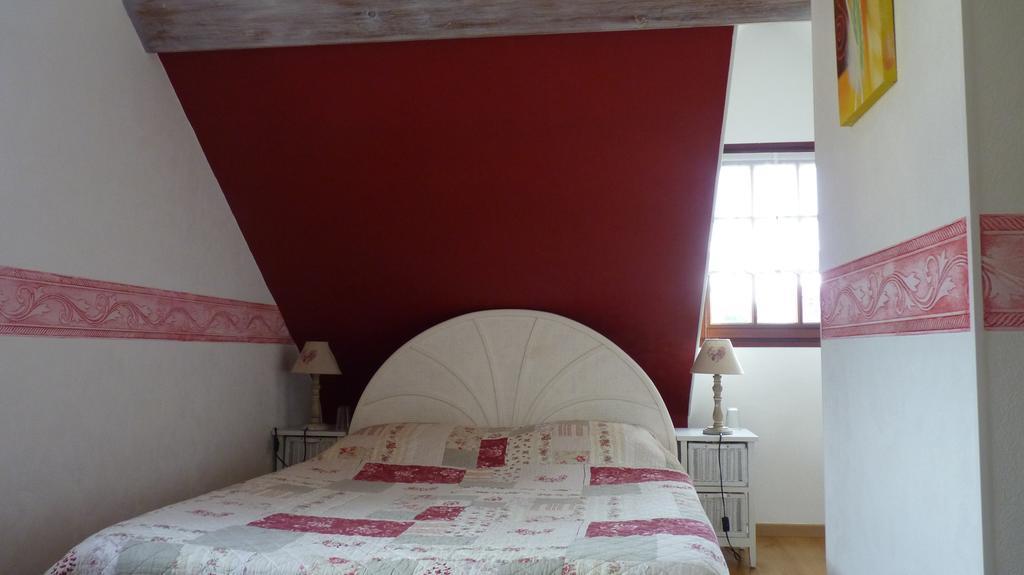 La Cyrillaure Bed & Breakfast Mosnes Екстериор снимка