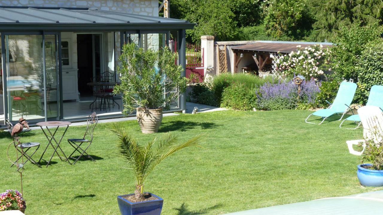 La Cyrillaure Bed & Breakfast Mosnes Екстериор снимка